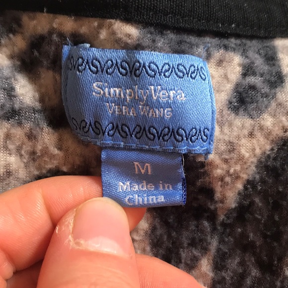 Simply Vera Sweater - Picture 6 of 7